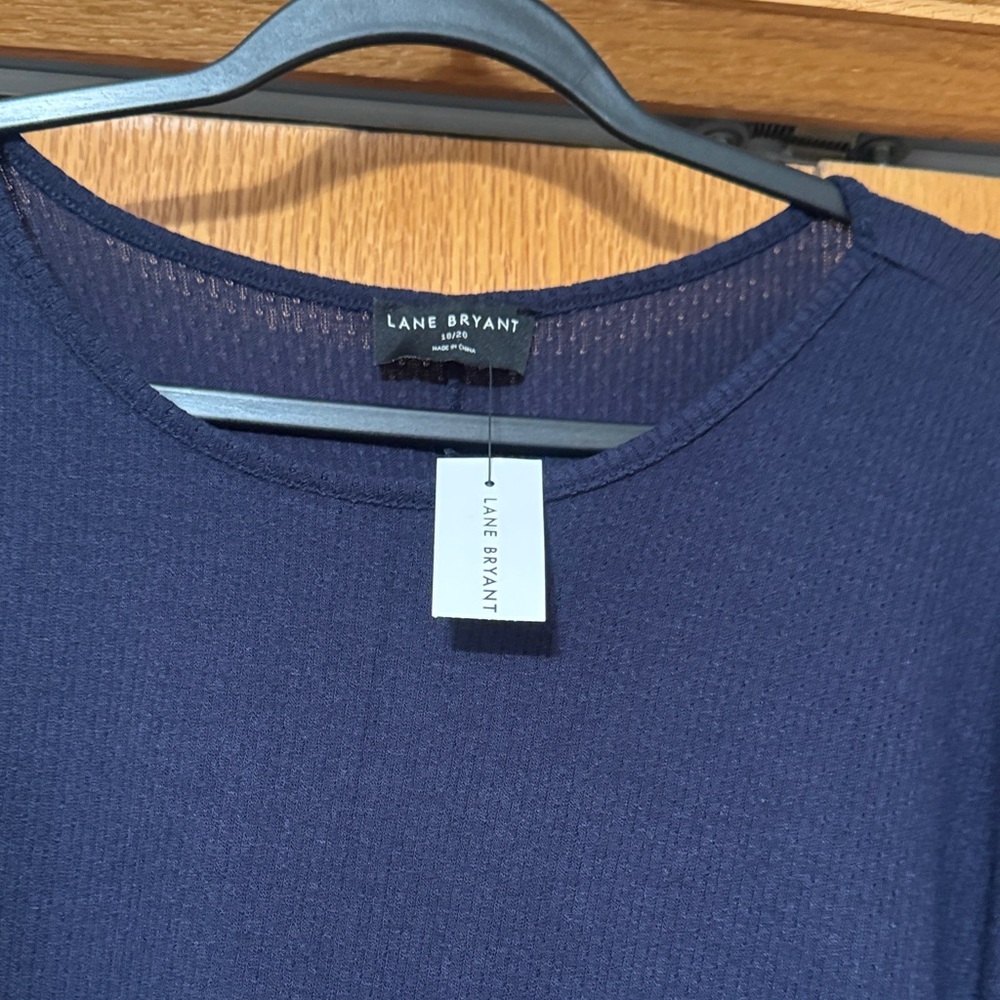 NWT Lane Bryant rouched long Sleeve Top - Picture 3 of 6